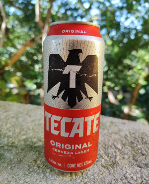 Klar und hellgolden ist Texcate das helle Standardbier in Mexico für viele Mexicaner.